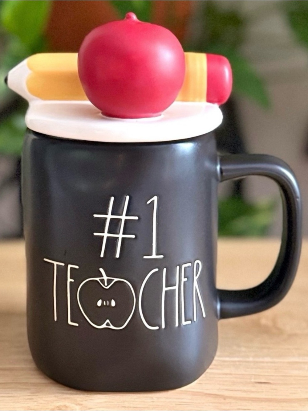 Rae Dunn “#1 Teacher” Mug & Lid